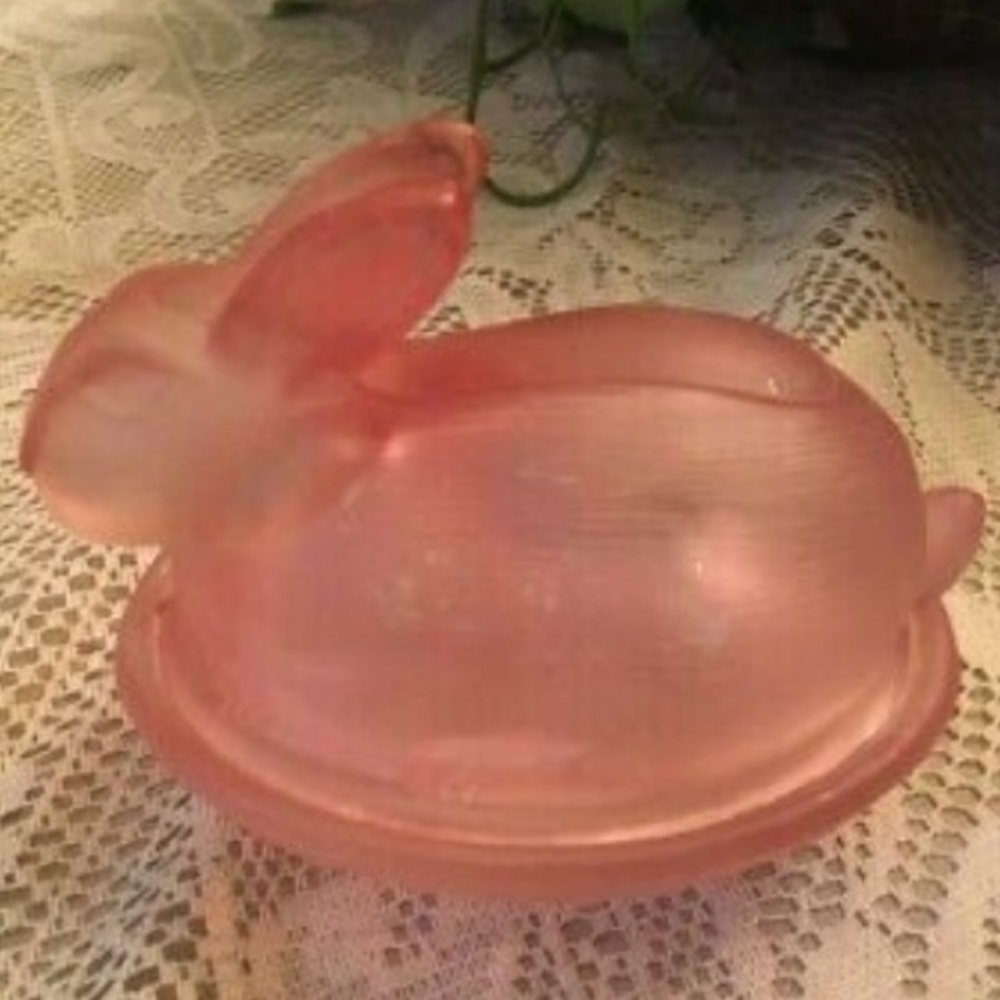 🍀 SOLD🍀Vintage Pink Frosted Rabbit on Nest Dish w Lid Butter Dish